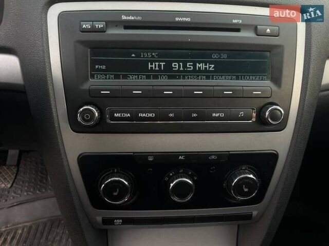 Белый Шкода Октавия, объемом двигателя 1.6 л и пробегом 273 тыс. км за 7299 $, фото 19 на Automoto.ua
