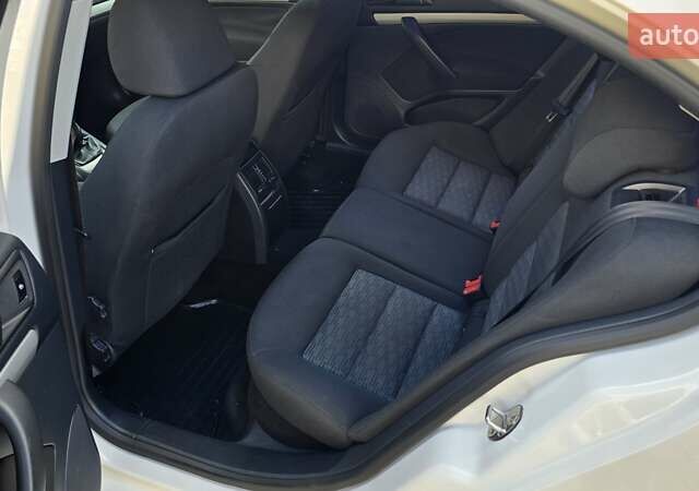 Білий Шкода Октавія, об'ємом двигуна 1.97 л та пробігом 180 тис. км за 8700 $, фото 11 на Automoto.ua