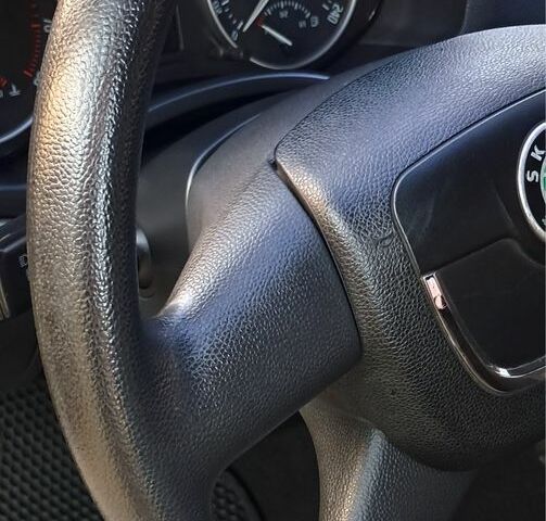 Белый Шкода Октавия, объемом двигателя 1.8 л и пробегом 83 тыс. км за 8800 $, фото 7 на Automoto.ua