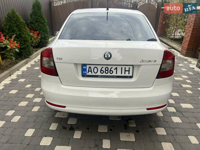 Білий Шкода Октавія, об'ємом двигуна 1.6 л та пробігом 313 тис. км за 7950 $, фото 25 на Automoto.ua