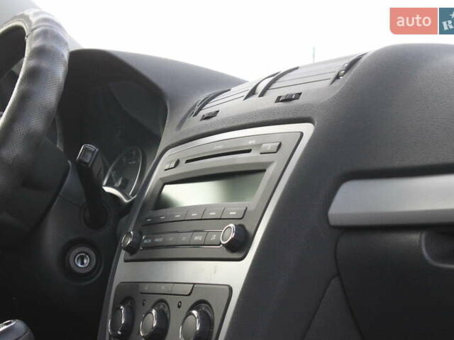 Белый Шкода Октавия, объемом двигателя 1.6 л и пробегом 170 тыс. км за 7450 $, фото 41 на Automoto.ua