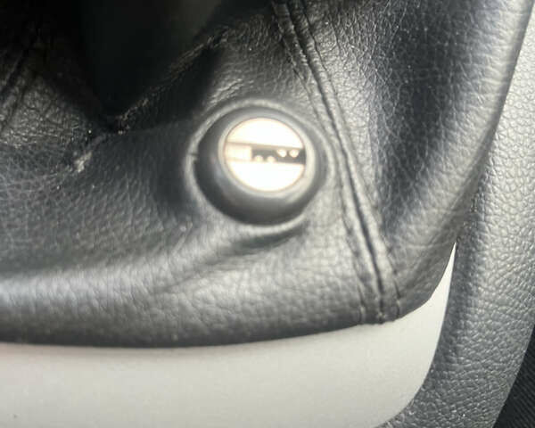 Белый Шкода Октавия, объемом двигателя 1.6 л и пробегом 186 тыс. км за 7700 $, фото 14 на Automoto.ua