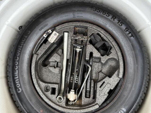 Білий Шкода Октавія, об'ємом двигуна 2 л та пробігом 202 тис. км за 11200 $, фото 20 на Automoto.ua