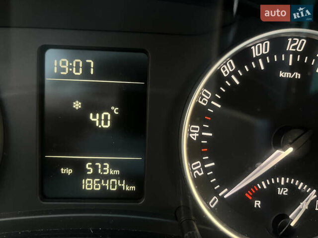 Белый Шкода Октавия, объемом двигателя 1.6 л и пробегом 186 тыс. км за 7700 $, фото 9 на Automoto.ua