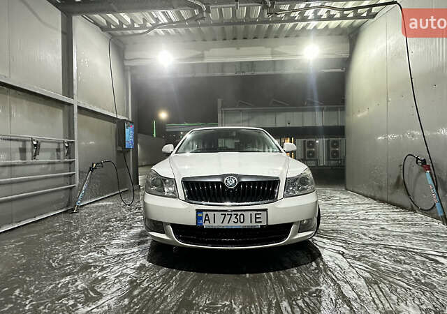 Білий Шкода Октавія, об'ємом двигуна 1.9 л та пробігом 306 тис. км за 7200 $, фото 7 на Automoto.ua