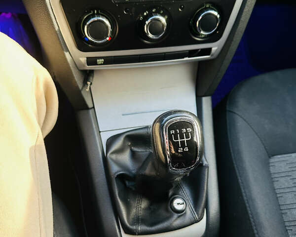 Шкода Октавія 2012 у Вишневом на Automoto.ua Білий Шкода Октавія, об'ємом двигуна 1.6 л та пробігом 355 тис. км за 6500 $, фото 16 на Automoto.ua