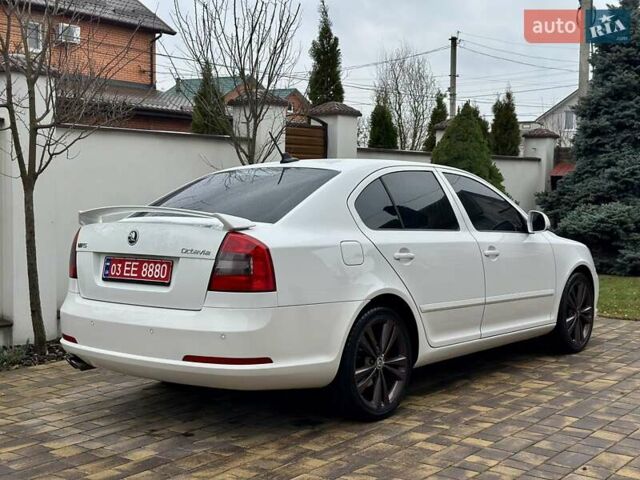 Белый Шкода Октавия, объемом двигателя 2 л и пробегом 239 тыс. км за 12950 $, фото 23 на Automoto.ua