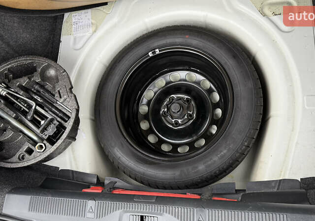 Белый Шкода Октавия, объемом двигателя 1.97 л и пробегом 239 тыс. км за 11999 $, фото 59 на Automoto.ua