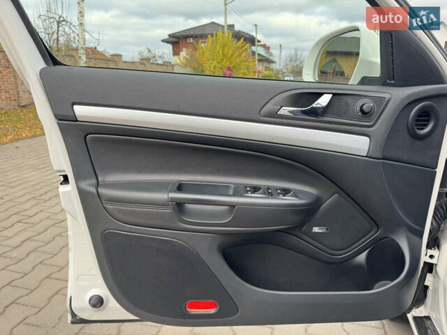 Белый Шкода Октавия, объемом двигателя 1.98 л и пробегом 177 тыс. км за 10550 $, фото 9 на Automoto.ua