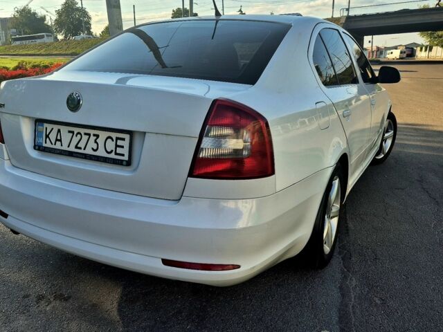 Білий Шкода Октавія, об'ємом двигуна 1.6 л та пробігом 280 тис. км за 7000 $, фото 6 на Automoto.ua