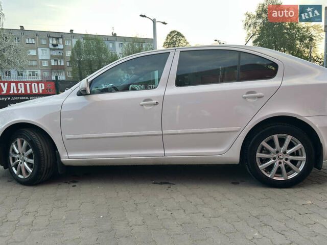 Білий Шкода Октавія, об'ємом двигуна 1.97 л та пробігом 236 тис. км за 8800 $, фото 9 на Automoto.ua