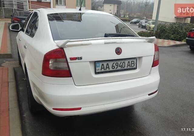 Белый Шкода Октавия, объемом двигателя 1.8 л и пробегом 225 тыс. км за 8700 $, фото 7 на Automoto.ua