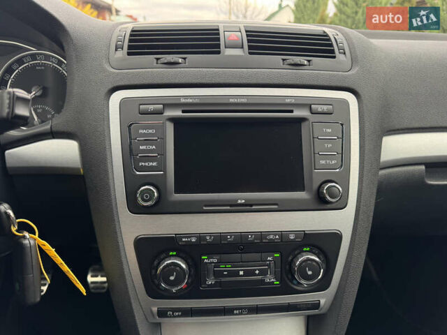 Белый Шкода Октавия, объемом двигателя 1.98 л и пробегом 177 тыс. км за 10550 $, фото 15 на Automoto.ua