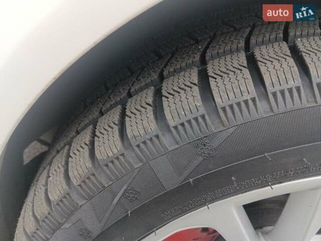 Білий Шкода Октавія, об'ємом двигуна 1.8 л та пробігом 225 тис. км за 7800 $, фото 7 на Automoto.ua