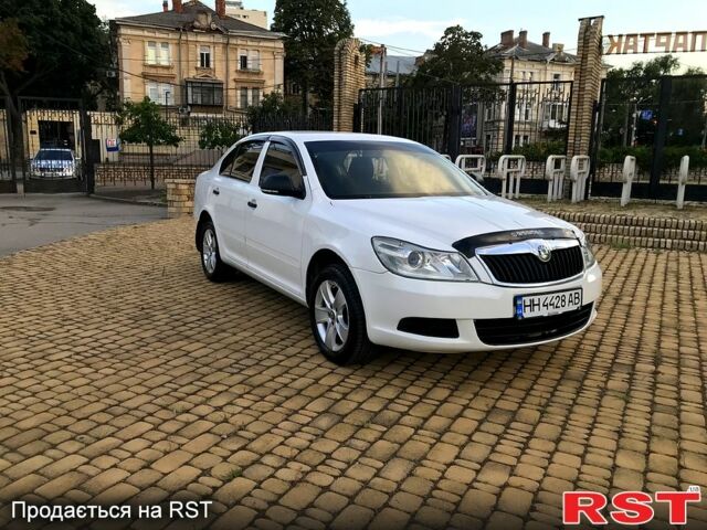 Белый Шкода Октавия, объемом двигателя 1.2 л и пробегом 138 тыс. км за 6700 $, фото 1 на Automoto.ua