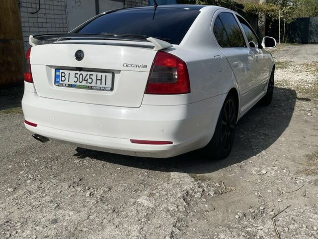 Белый Шкода Октавия, объемом двигателя 1.8 л и пробегом 2 тыс. км за 8700 $, фото 2 на Automoto.ua