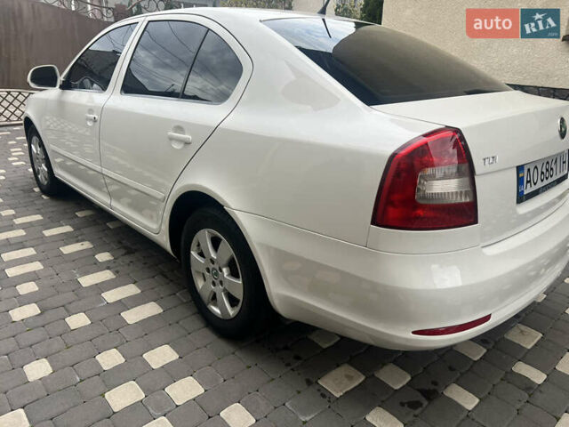 Білий Шкода Октавія, об'ємом двигуна 1.6 л та пробігом 313 тис. км за 7950 $, фото 22 на Automoto.ua