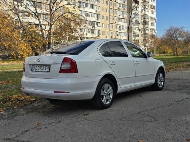 Белый Шкода Октавия, объемом двигателя 2 л и пробегом 180 тыс. км за 8700 $, фото 14 на Automoto.ua