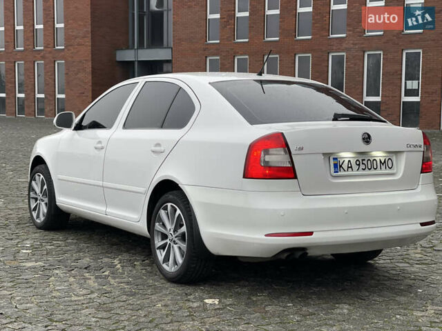 Белый Шкода Октавия, объемом двигателя 1.8 л и пробегом 188 тыс. км за 6500 $, фото 7 на Automoto.ua