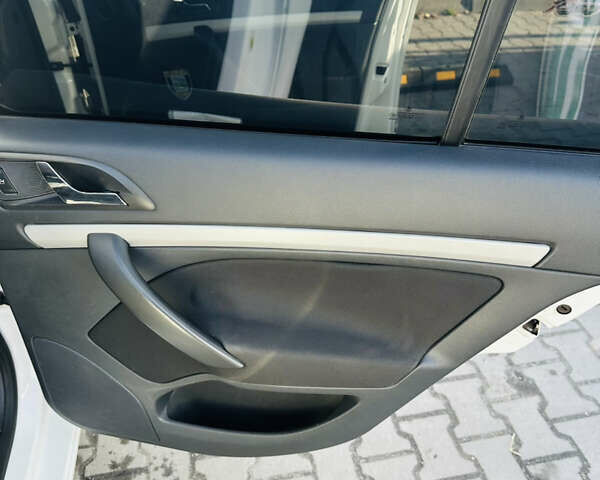 Шкода Октавія 2012 у Вишневом на Automoto.ua Білий Шкода Октавія, об'ємом двигуна 1.6 л та пробігом 355 тис. км за 6500 $, фото 10 на Automoto.ua