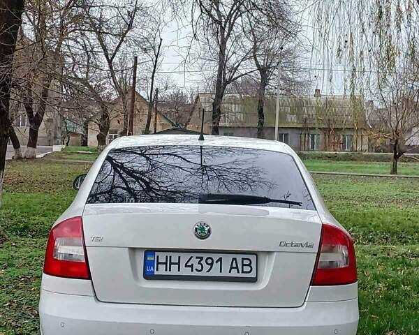 Білий Шкода Октавія, об'ємом двигуна 1.4 л та пробігом 207 тис. км за 7700 $, фото 8 на Automoto.ua