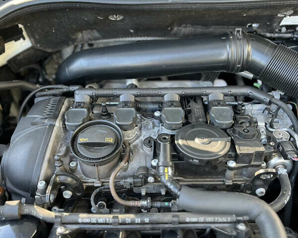 Белый Шкода Октавия, объемом двигателя 1.8 л и пробегом 99 тыс. км за 9900 $, фото 14 на Automoto.ua