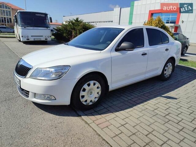 Білий Шкода Октавія, об'ємом двигуна 1.4 л та пробігом 211 тис. км за 7200 $, фото 3 на Automoto.ua