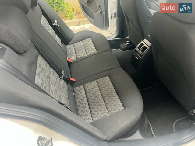 Білий Шкода Октавія, об'ємом двигуна 1.6 л та пробігом 313 тис. км за 7950 $, фото 43 на Automoto.ua