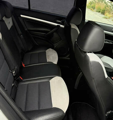 Белый Шкода Октавия, объемом двигателя 1.97 л и пробегом 239 тыс. км за 11999 $, фото 28 на Automoto.ua