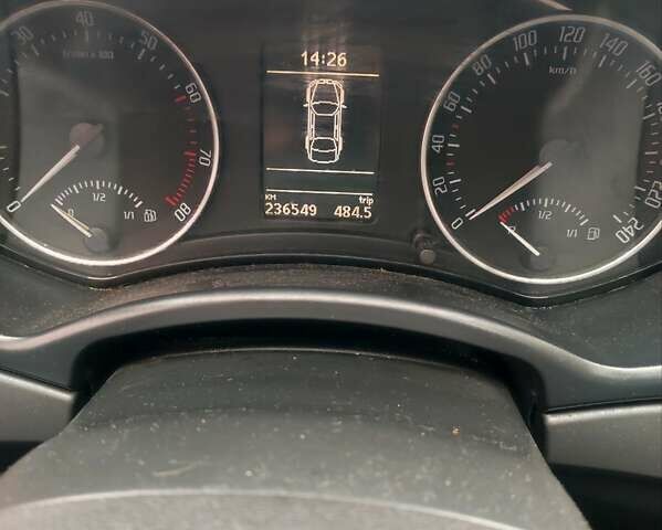 Белый Шкода Октавия, объемом двигателя 1.6 л и пробегом 286 тыс. км за 7500 $, фото 21 на Automoto.ua