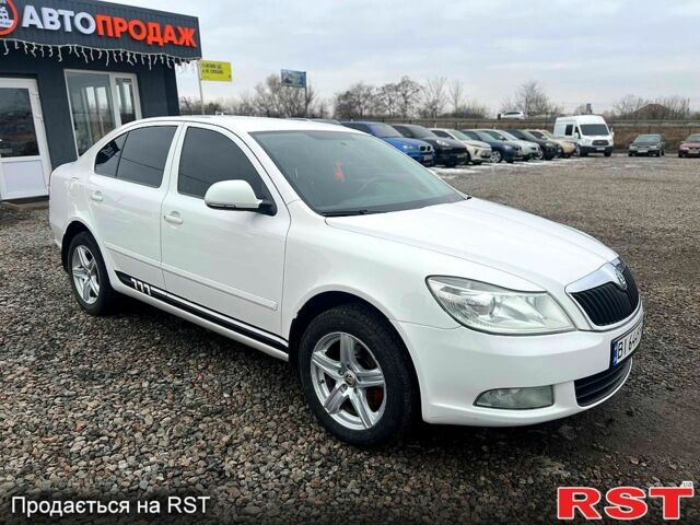 Белый Шкода Октавия, объемом двигателя 1.8 л и пробегом 249 тыс. км за 7499 $, фото 2 на Automoto.ua