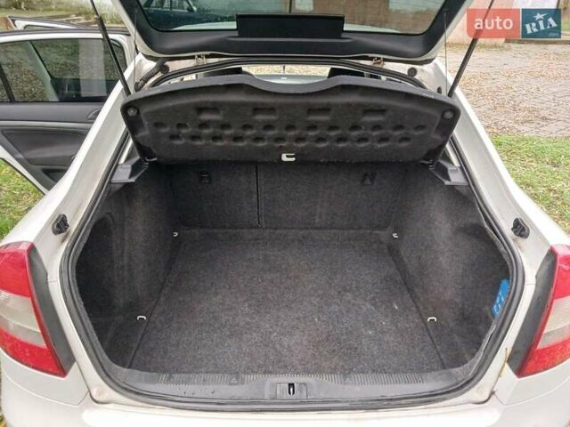 Білий Шкода Октавія, об'ємом двигуна 1.4 л та пробігом 207 тис. км за 7700 $, фото 9 на Automoto.ua