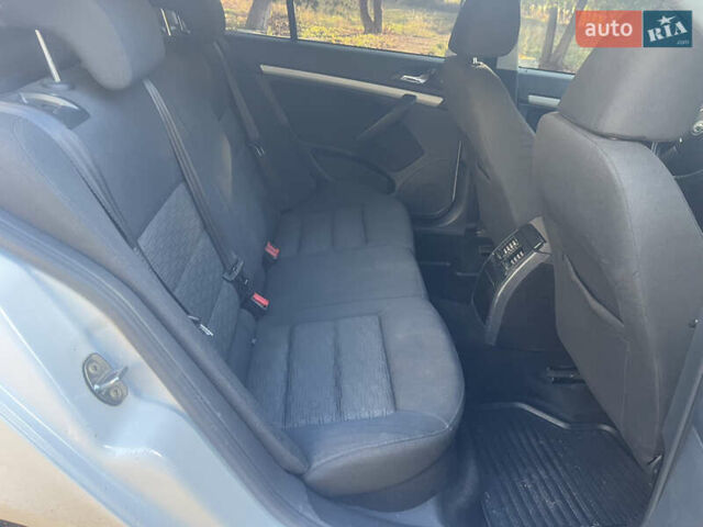 Белый Шкода Октавия, объемом двигателя 1.6 л и пробегом 186 тыс. км за 7700 $, фото 7 на Automoto.ua