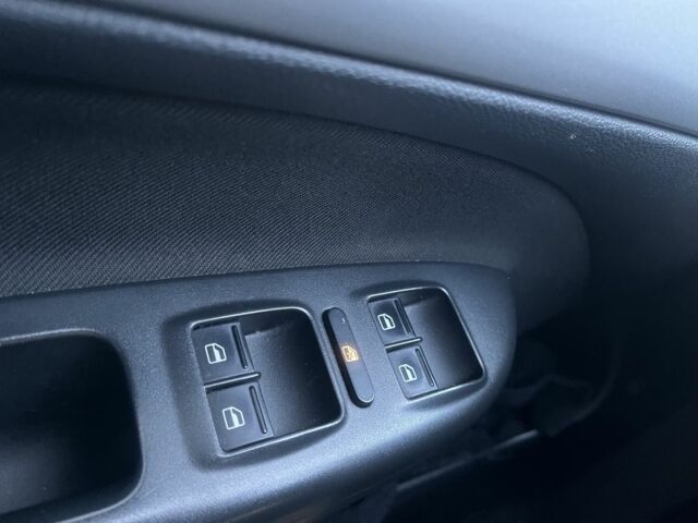 Белый Шкода Октавия, объемом двигателя 1.6 л и пробегом 186 тыс. км за 7700 $, фото 13 на Automoto.ua