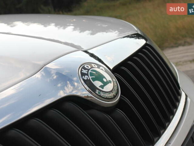 Белый Шкода Октавия, объемом двигателя 1.6 л и пробегом 170 тыс. км за 7450 $, фото 8 на Automoto.ua