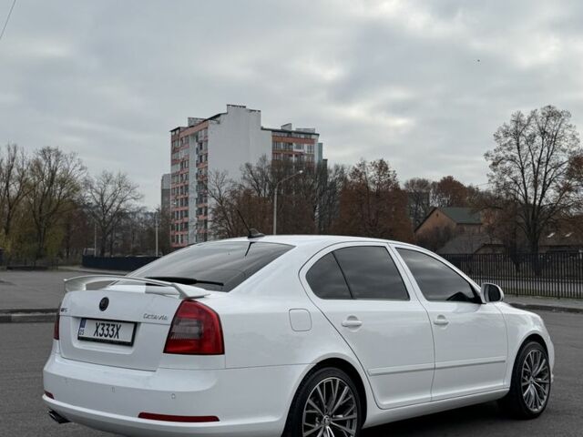 Білий Шкода Октавія, об'ємом двигуна 2 л та пробігом 202 тис. км за 11200 $, фото 6 на Automoto.ua