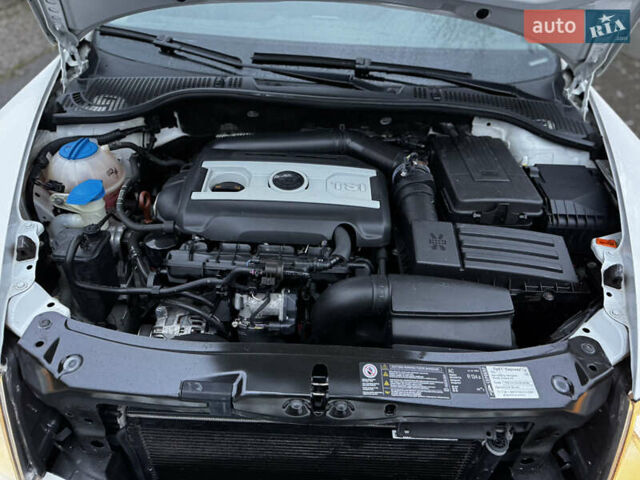 Белый Шкода Октавия, объемом двигателя 1.8 л и пробегом 37 тыс. км за 10900 $, фото 34 на Automoto.ua