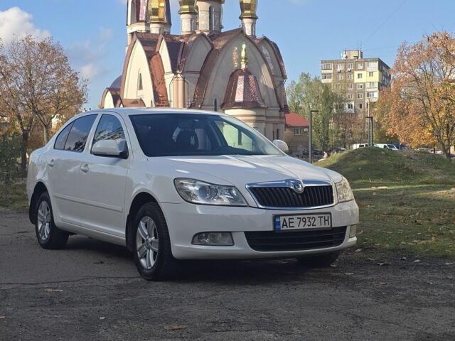 Белый Шкода Октавия, объемом двигателя 2 л и пробегом 180 тыс. км за 8700 $, фото 15 на Automoto.ua