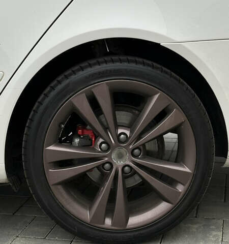 Белый Шкода Октавия, объемом двигателя 1.97 л и пробегом 239 тыс. км за 11999 $, фото 14 на Automoto.ua