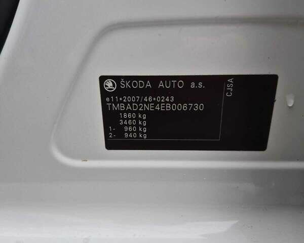 Білий Шкода Октавія, об'ємом двигуна 1.8 л та пробігом 250 тис. км за 9999 $, фото 9 на Automoto.ua