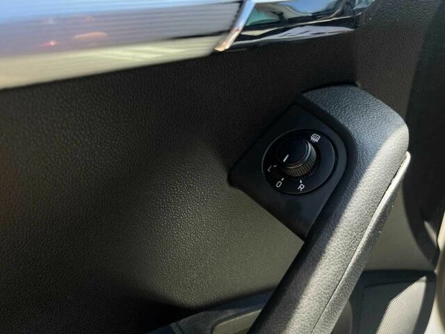 Білий Шкода Октавія, об'ємом двигуна 1.6 л та пробігом 267 тис. км за 8900 $, фото 15 на Automoto.ua