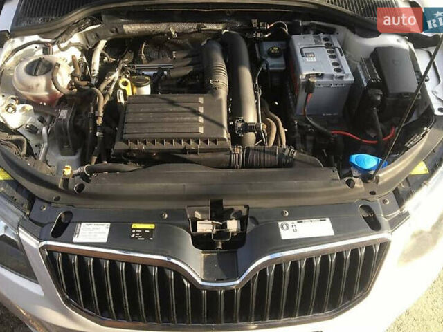 Белый Шкода Октавия, объемом двигателя 1.4 л и пробегом 348 тыс. км за 8700 $, фото 2 на Automoto.ua