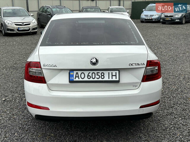 Білий Шкода Октавія, об'ємом двигуна 1.6 л та пробігом 275 тис. км за 8999 $, фото 3 на Automoto.ua