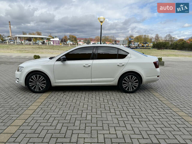 Шкода Октавия 2013 в Мукачеве на Automoto.ua Белый Шкода Октавия, объемом двигателя 1.6 л и пробегом 325 тыс. км за 10999 $, фото 2 на Automoto.ua