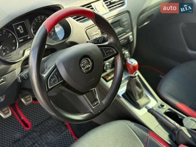 Білий Шкода Октавія, об'ємом двигуна 1.8 л та пробігом 139 тис. км за 10499 $, фото 10 на Automoto.ua