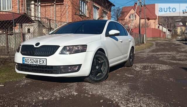 Білий Шкода Октавія, об'ємом двигуна 1.6 л та пробігом 267 тис. км за 8000 $, фото 7 на Automoto.ua