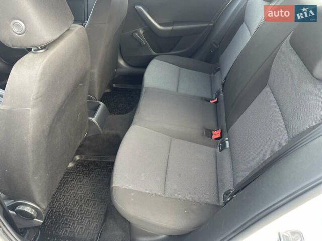 Білий Шкода Октавія, об'ємом двигуна 1.2 л та пробігом 117 тис. км за 8900 $, фото 21 на Automoto.ua