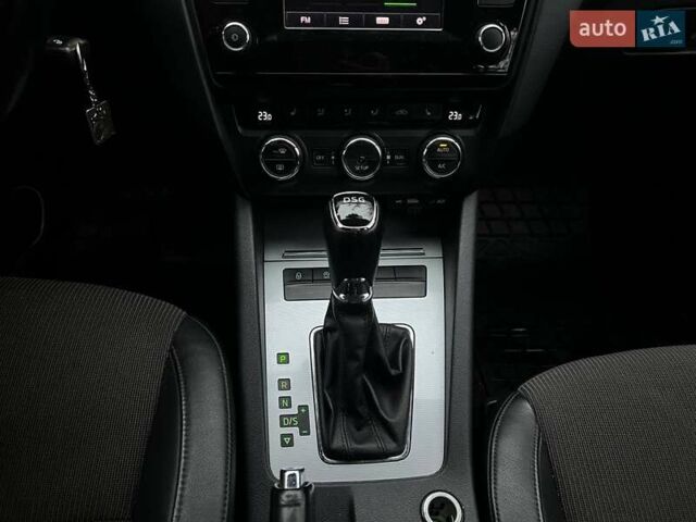 Белый Шкода Октавия, объемом двигателя 1.97 л и пробегом 282 тыс. км за 11000 $, фото 9 на Automoto.ua