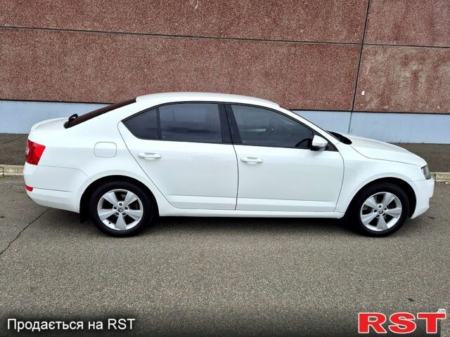 Білий Шкода Октавія, об'ємом двигуна 1.8 л та пробігом 204 тис. км за 9500 $, фото 6 на Automoto.ua