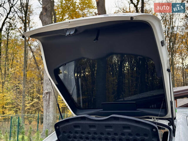 Шкода Октавія 2013 у Вінниці на Automoto.ua Білий Шкода Октавія, об'ємом двигуна 2 л та пробігом 223 тис. км за 10600 $, фото 58 на Automoto.ua